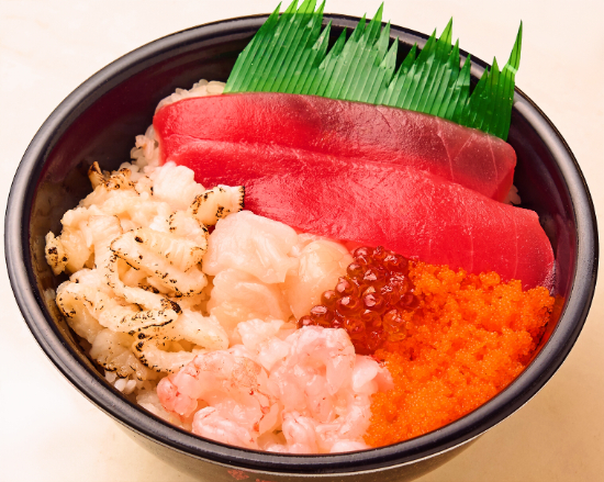 まぐろ/炙り縁側/つぶっこ/甘えび/生ホタテ/いくら