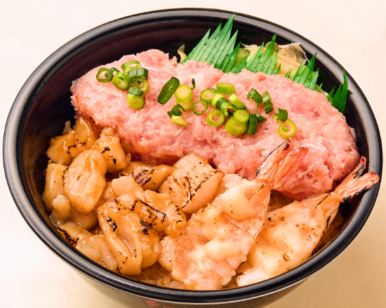 炙りバター醤油ホタテ/炙りチーズエビ/ねぎとろ