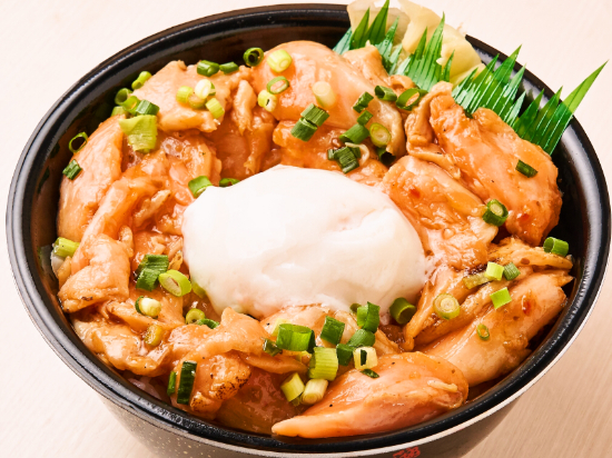 サーモン切り落とし(焼肉タレ)/温玉